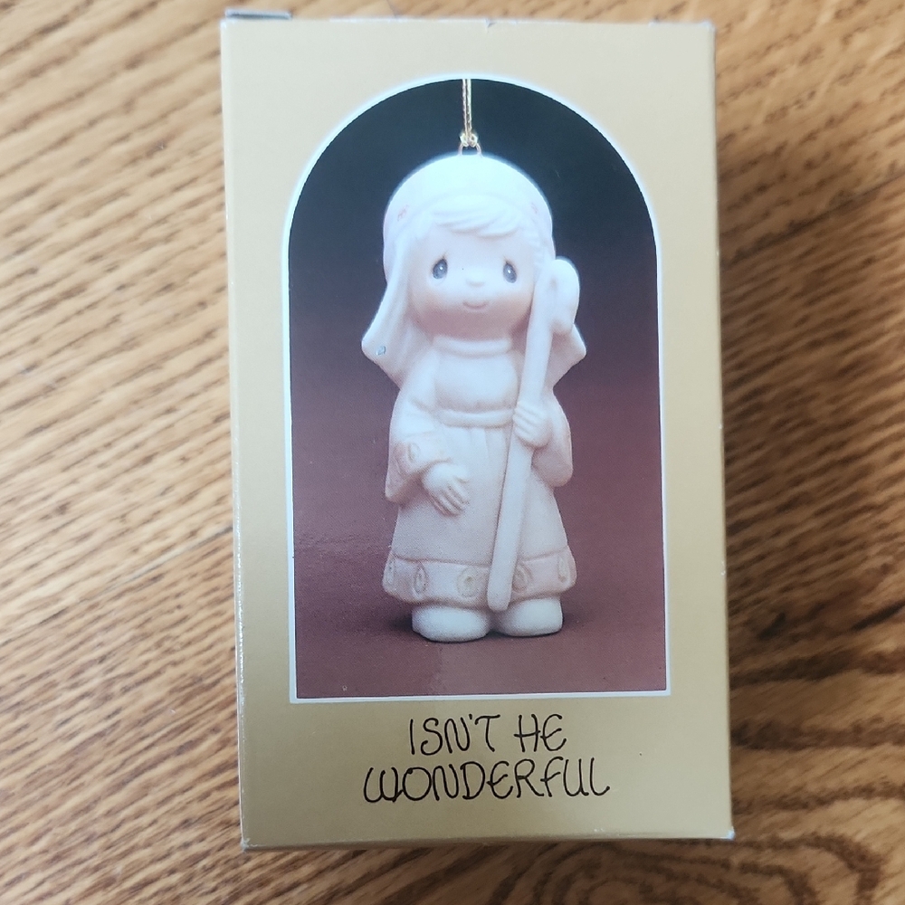Precious Moments - Isn't He Wonderful Figurine